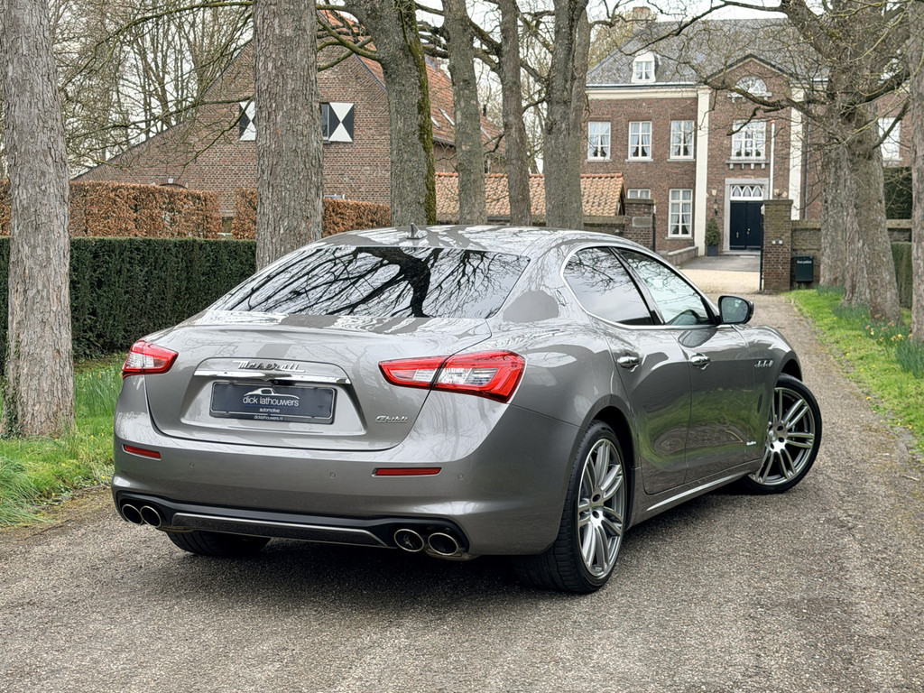 51676591-1.jpg