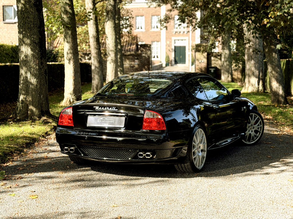 57132347-1.jpg